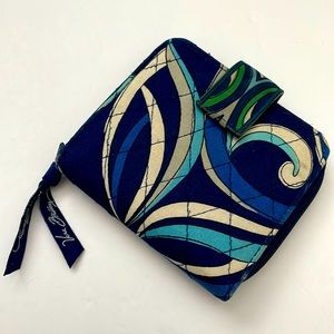 GUC Vera Bradley small wallet, Mediterranean Blue pattern